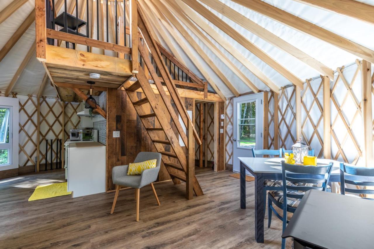 Yourtes Glamping Du Poisson Blanc Notre-Dame-du-Laus Exterior foto